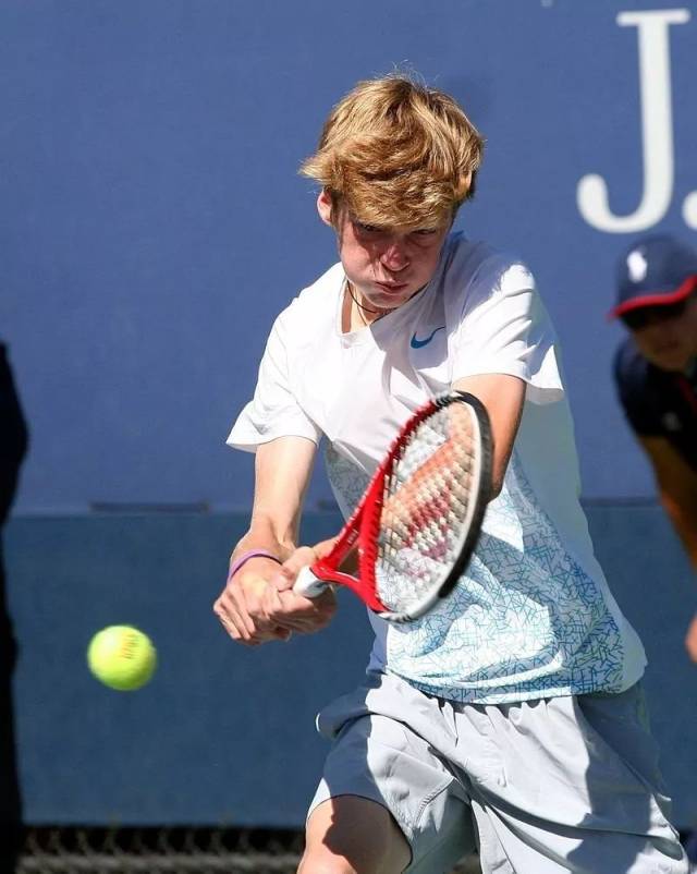 活动中的经 活动中的经