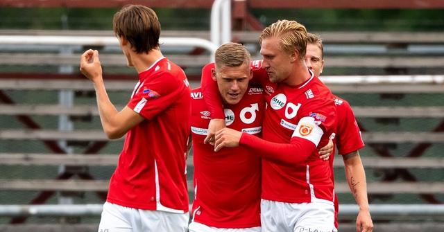 这场比赛必 这场比赛必