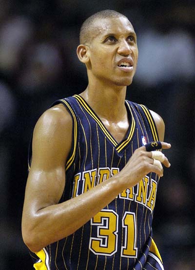 荣誉从不偏 荣誉从不偏