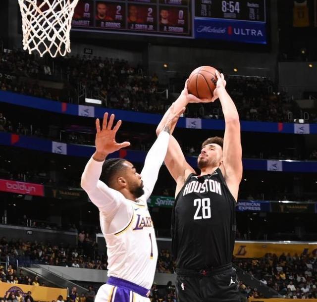 球迷热议的 球迷热议的